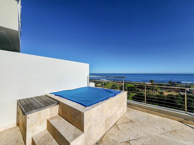 To Let 3 Bedroom Property for Rent in Mouille Point Western Cape
